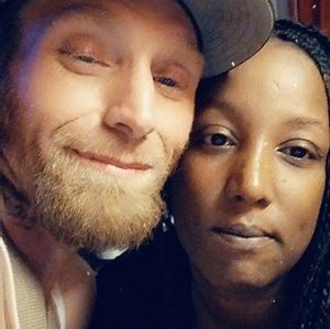 Meet your Posher, Love bucket